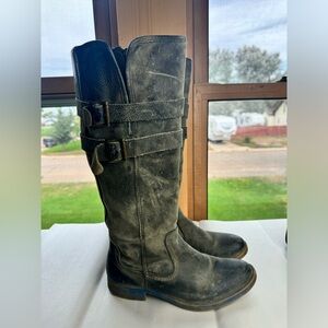 Bed|Stu Distressed Leather Boots